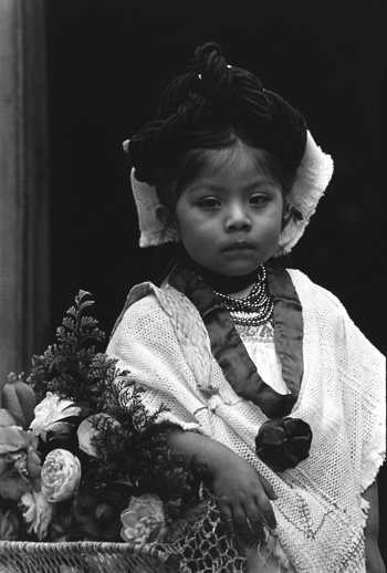 Niña de Cuetzalán / Little Girl from Cuetzalán, December 1987, Silver gelatin print, Jesse Herrera