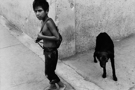 Niño obrero / Boy Worker, Mexico City, 1988, Silver gelatin print, Pablo Ortiz Monasterio 